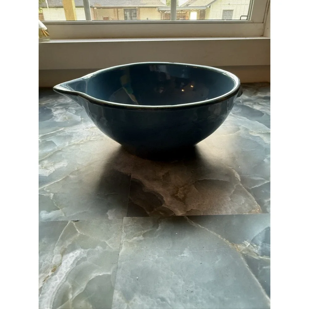 Vintage McCoy USA Blue Batter Bowl Mixing Bowl Spout Handle Pottery Farmhouse